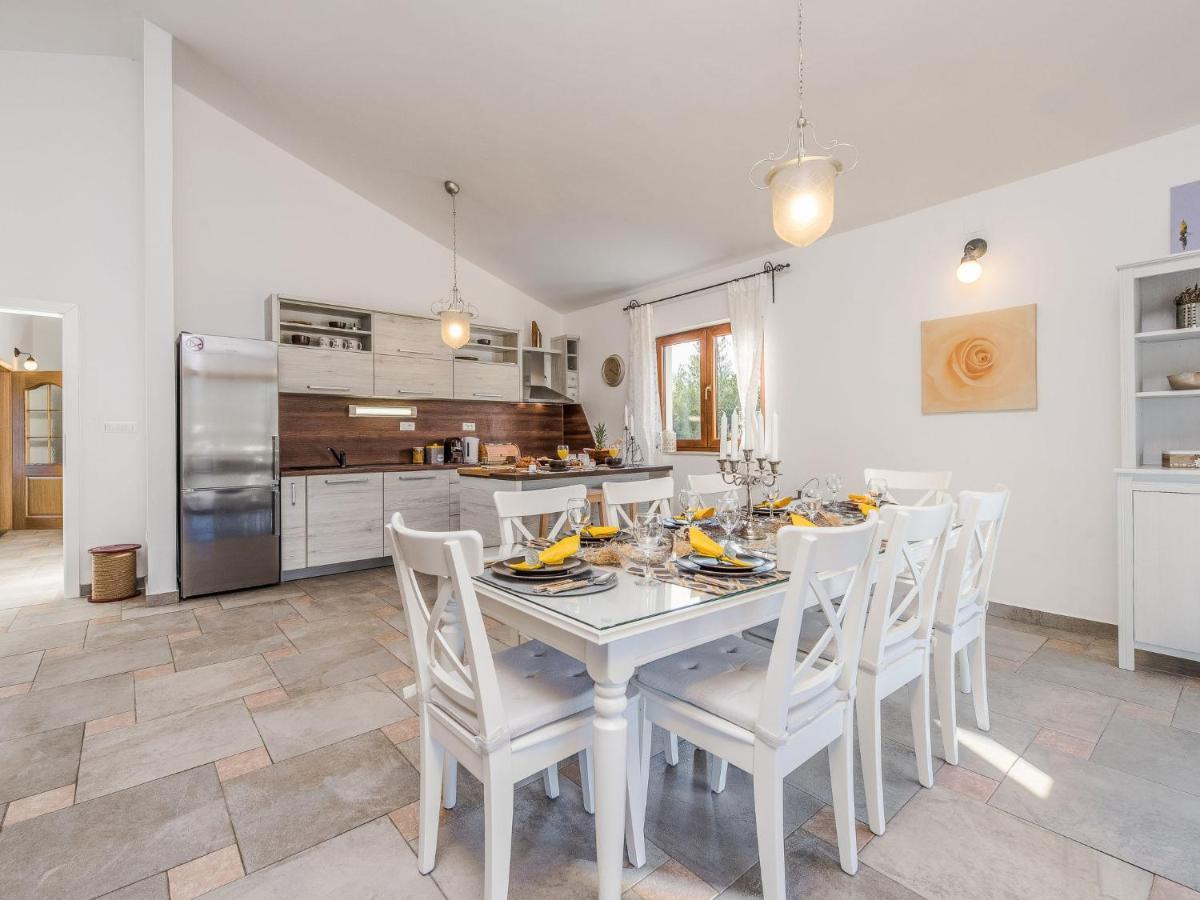 Holiday Home Velebit By Interhome Rovanjska Eksteriør billede