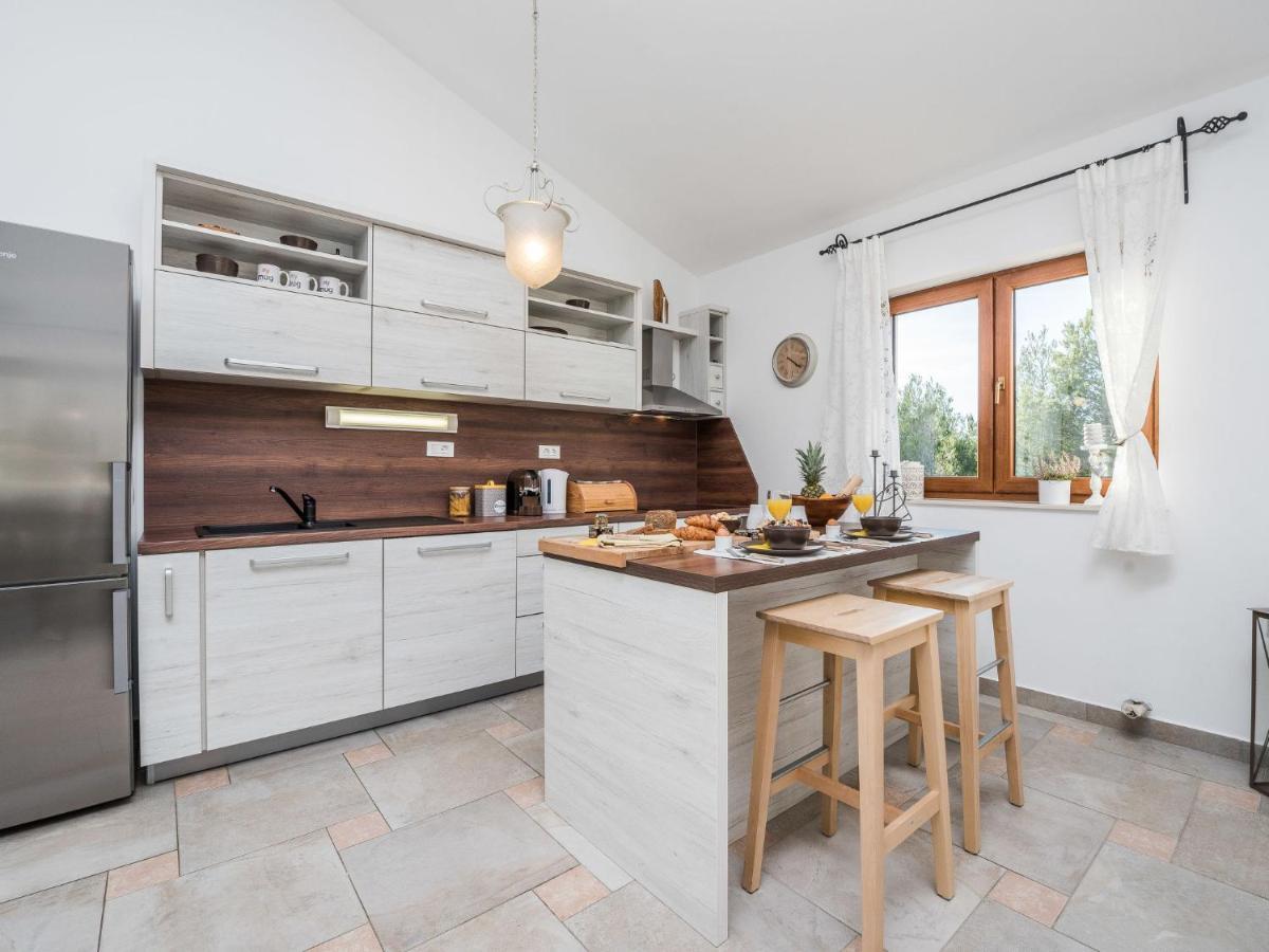 Holiday Home Velebit By Interhome Rovanjska Eksteriør billede
