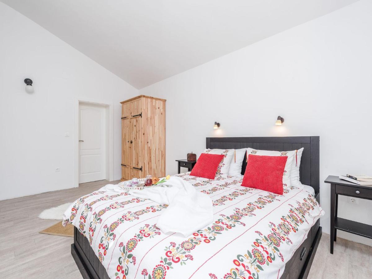 Holiday Home Velebit By Interhome Rovanjska Eksteriør billede
